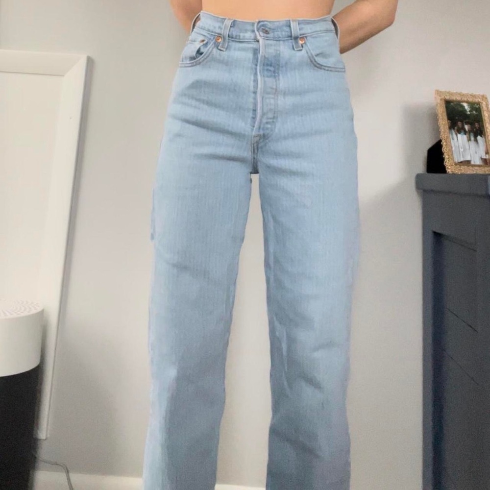 Levis Ribcage Straight